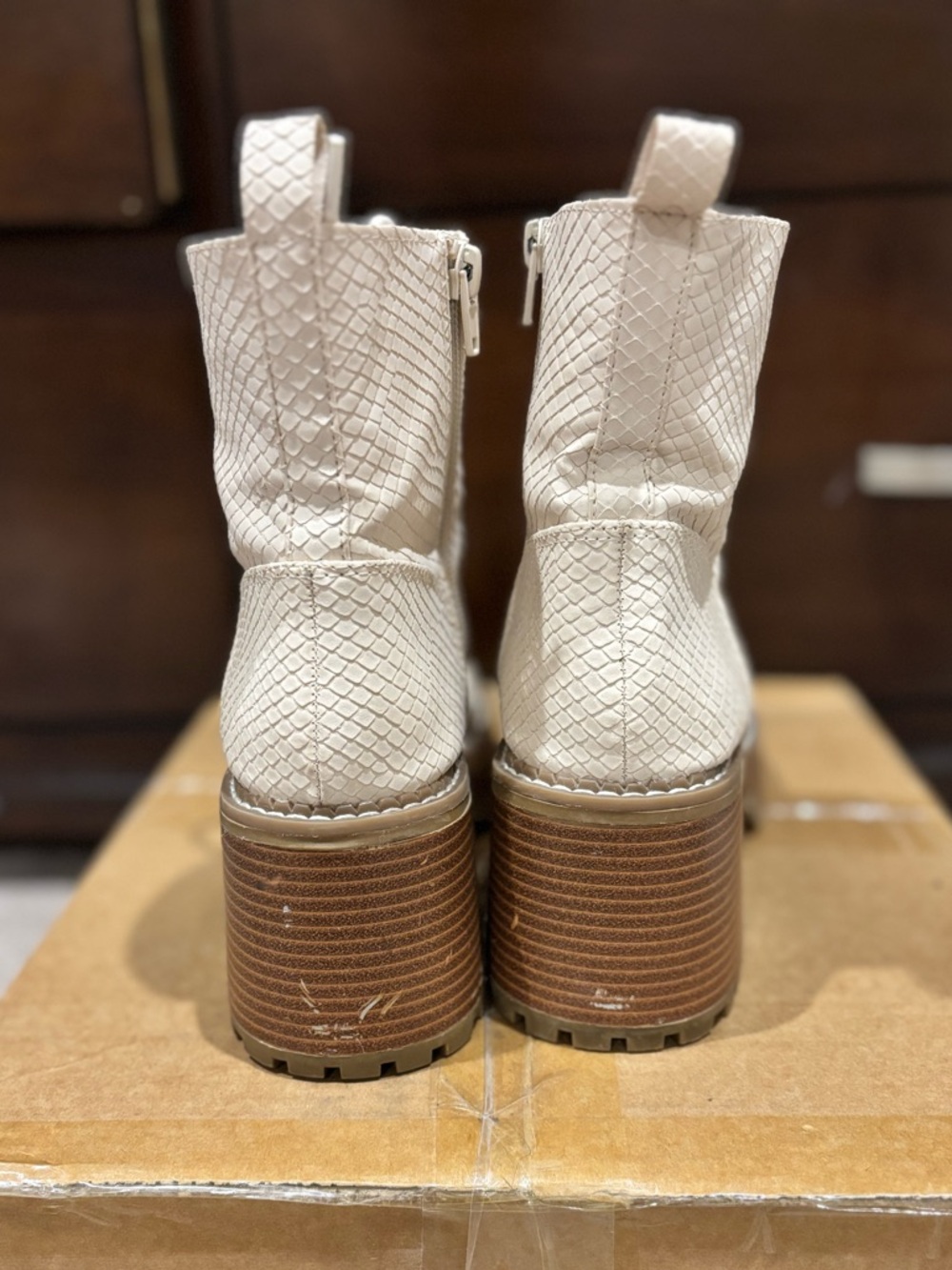 Altr’D State Cream Lace-Up Combat Platform Chunky Boots Textured 7.5 Festival - Picture 2 of 11